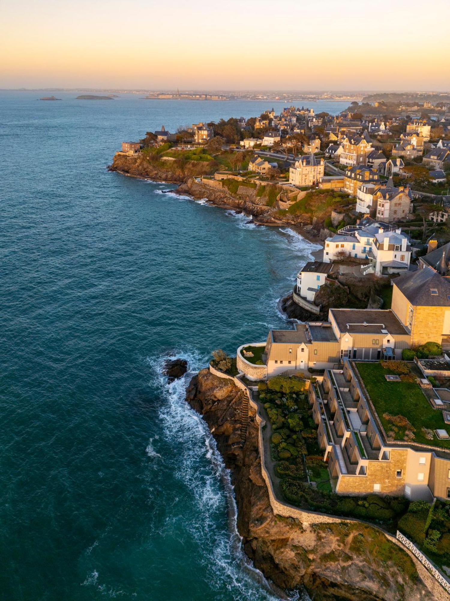 Hotel Le Nautilus Saint-Malo Exterior foto